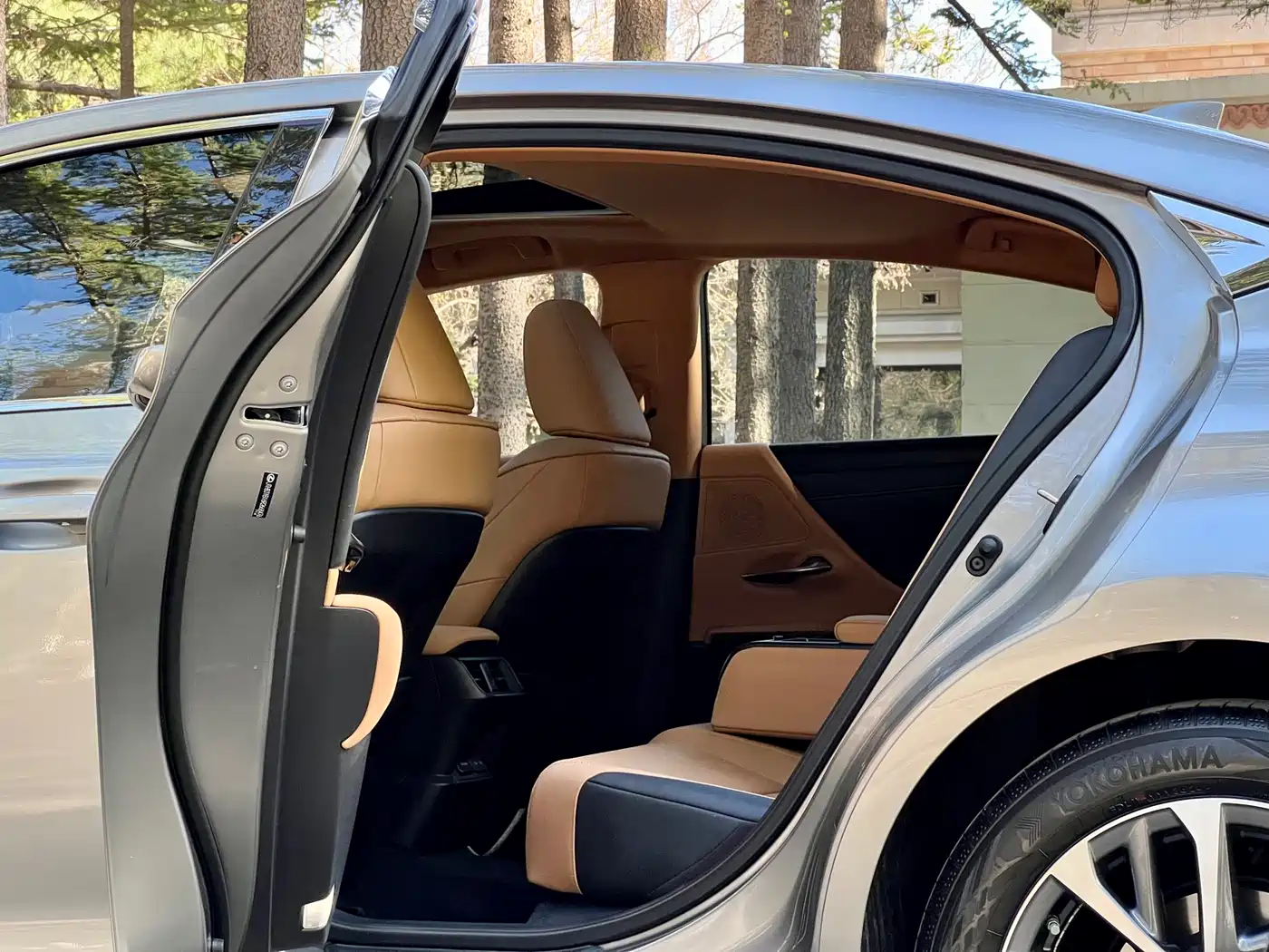 Lexus ES 2024 200 Premium Edition фото 23