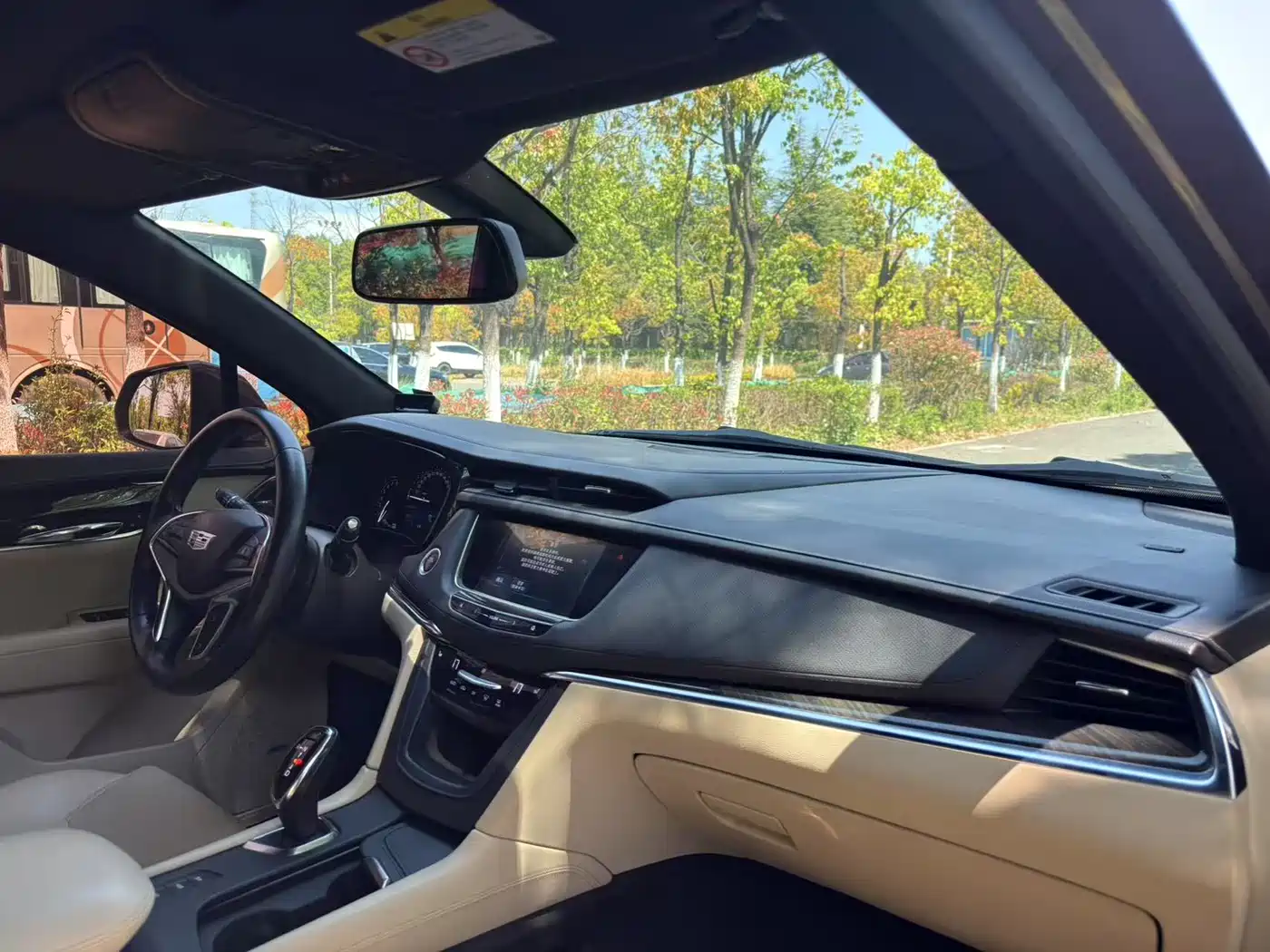 Cadillac XT5 2016 28T AWD Technology Model фото 24