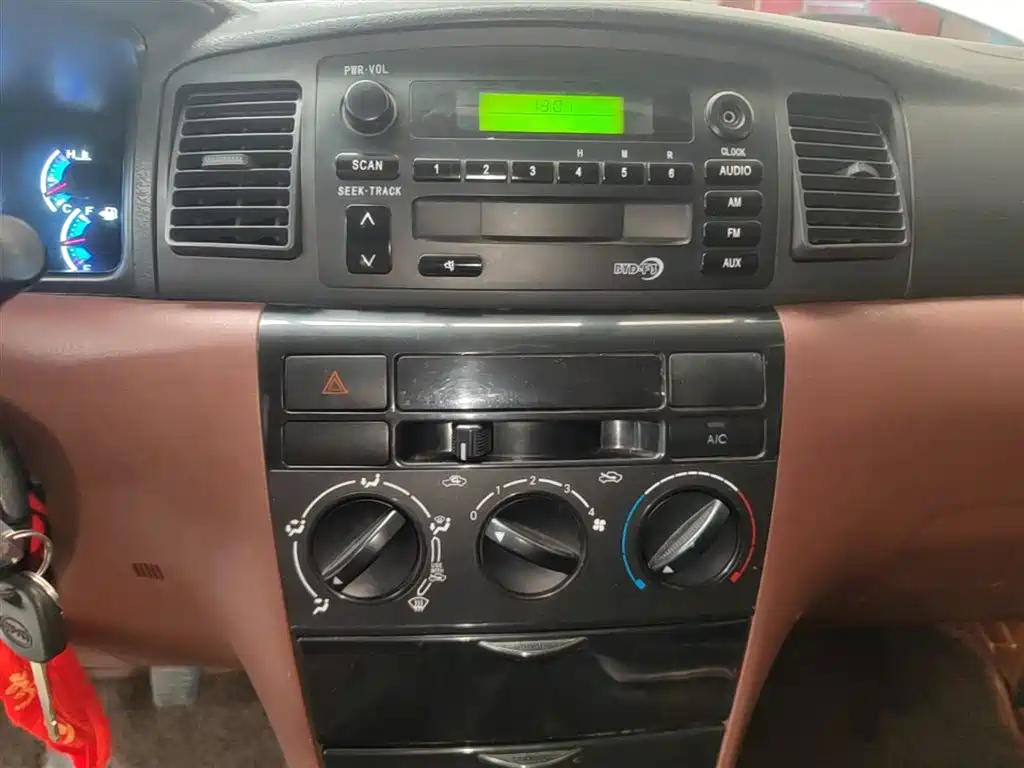 BYD F3 2012 Energy-saving Edition 1.5L Manual Comfort фото 9