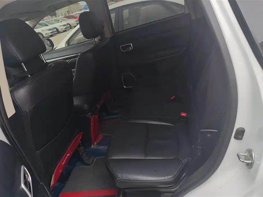 Mitsubishi Outlander 2018 2.0L 2WD Jiale Edition 7-seater фото 11