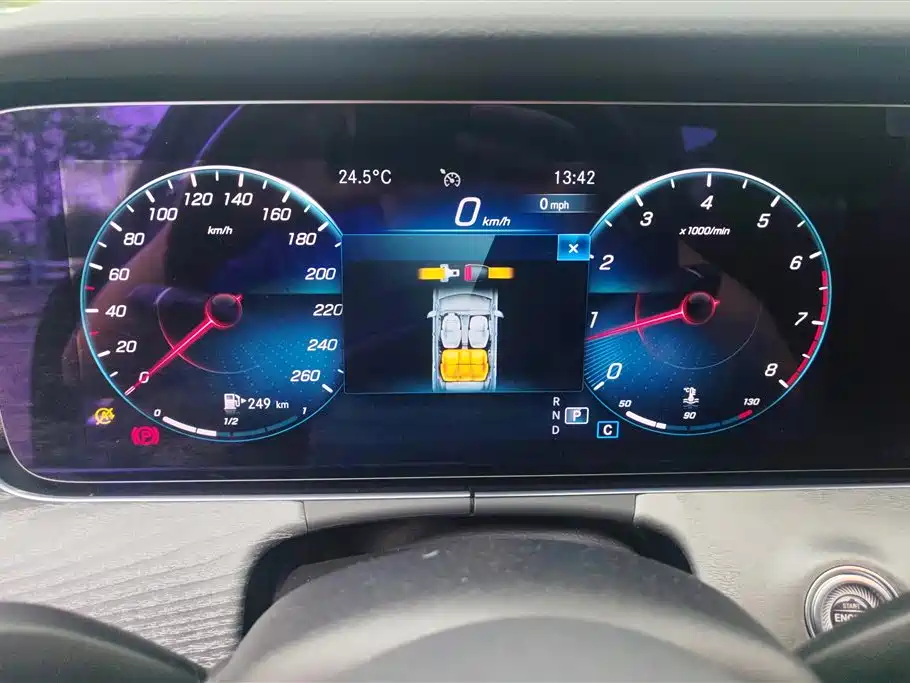 MERCEDES-BENZ CLS