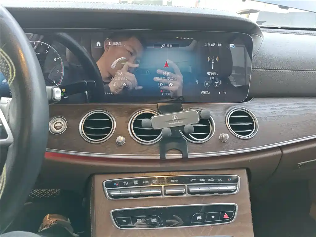 Mercedes-Benz E-Class 2022 Second Facelift E 300 L Fashion фото 9