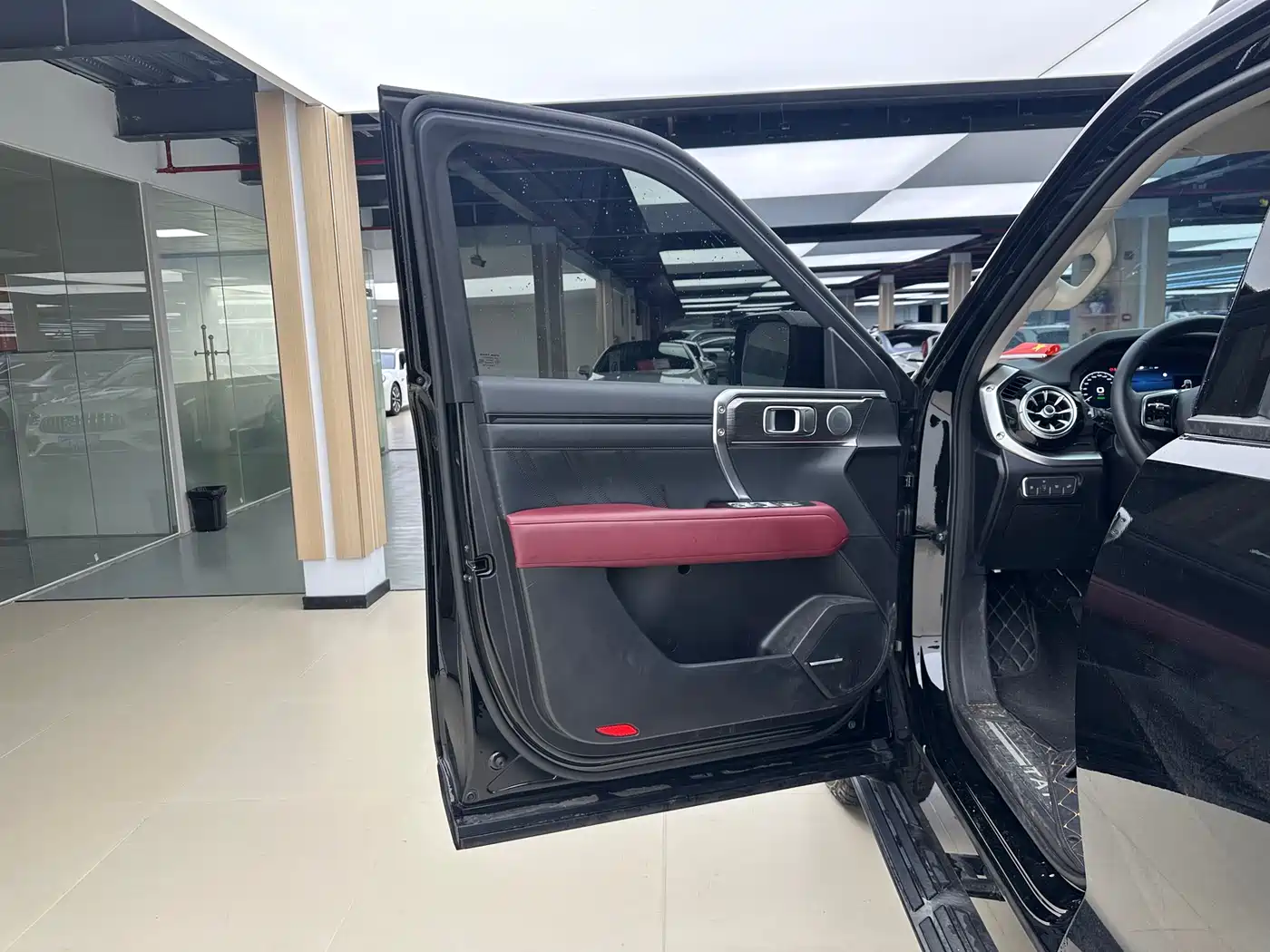 Tank 400 New Energy 2024 Hi4-T Off-Road Edition фото 13