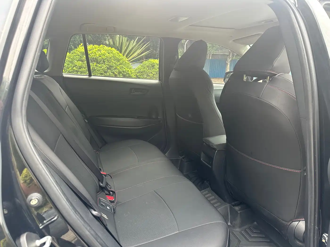 Toyota Frontlander 2022 2.0L CVT Leading Edition фото 7