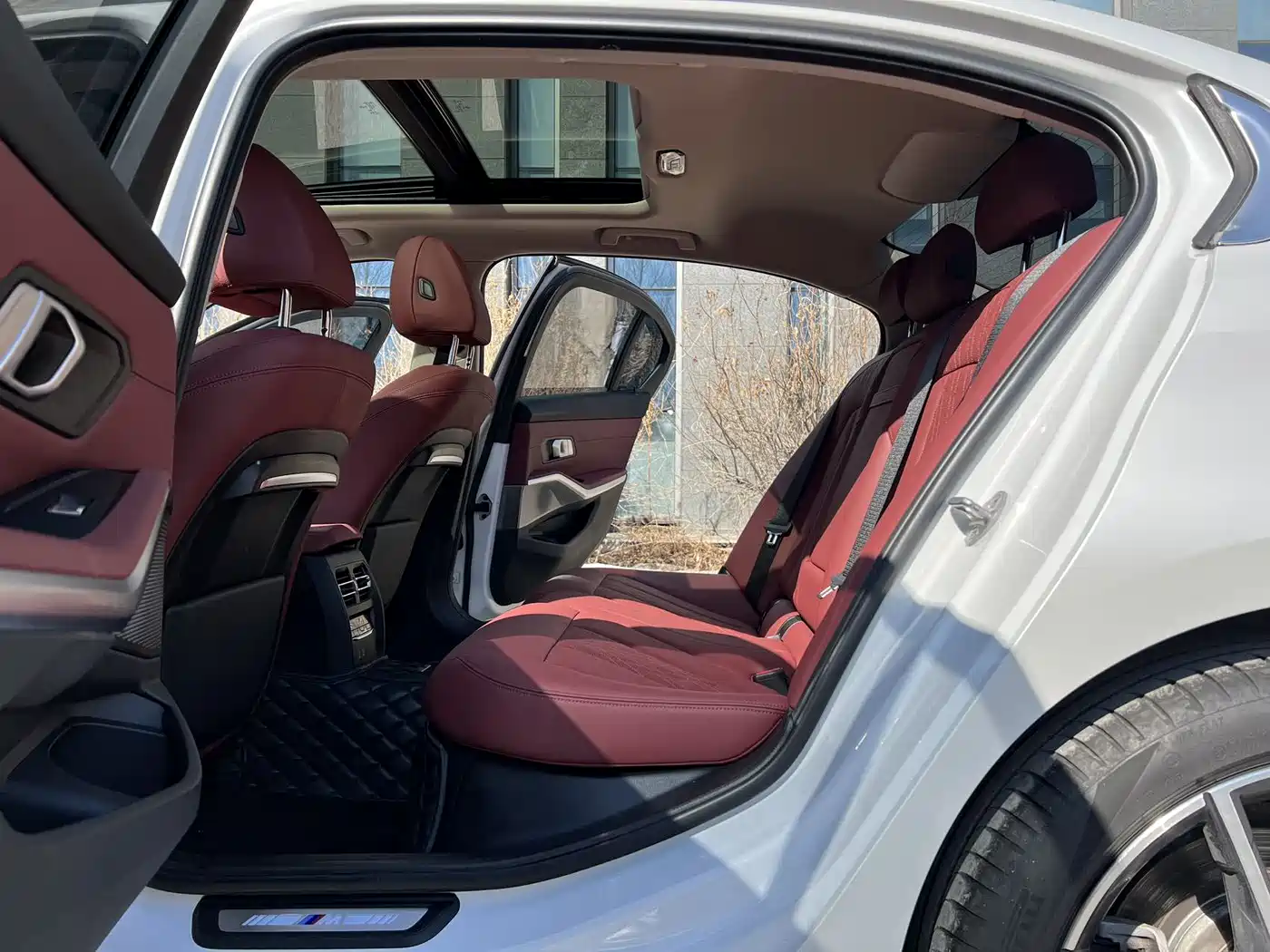 BMW 3 Series 2022 320Li M Sport Package фото 8