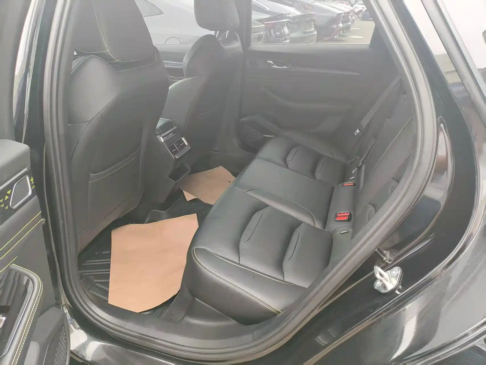 Фото 6 - Geely Preface