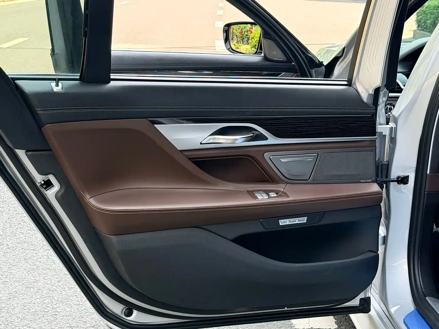 BMW 7 Series 2018 730Li Premium Type M Sport Package фото 9