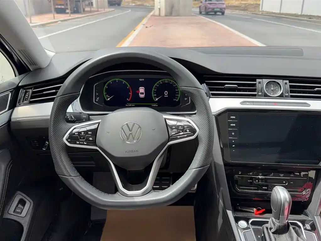 Volkswagen Magotan 2025 Facelift II Public Edition 330TSI DSG Luxury фото 22