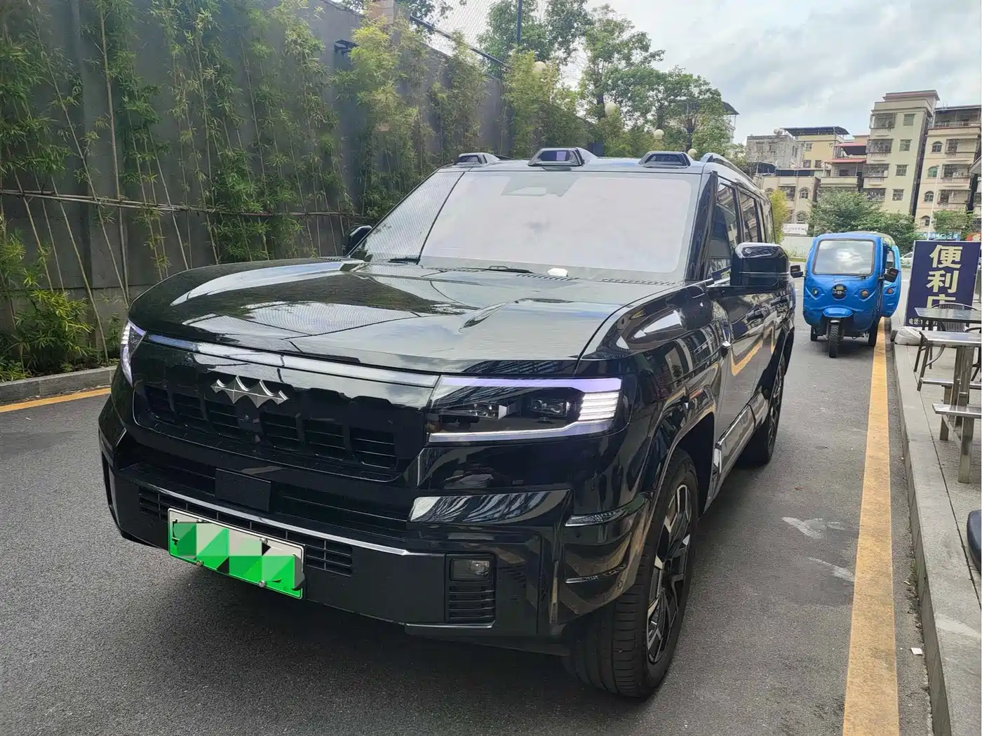 Fang Cheng Bao Leopard 8 2025 — пригон из Китая