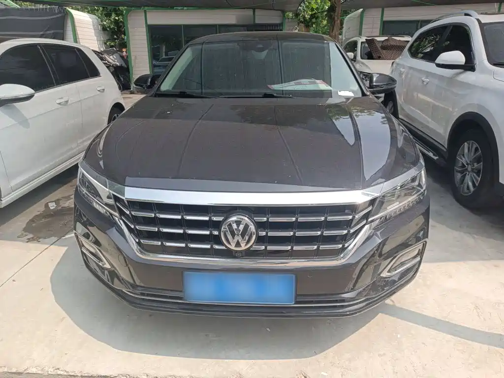 Photo 4 - Volkswagen Passat