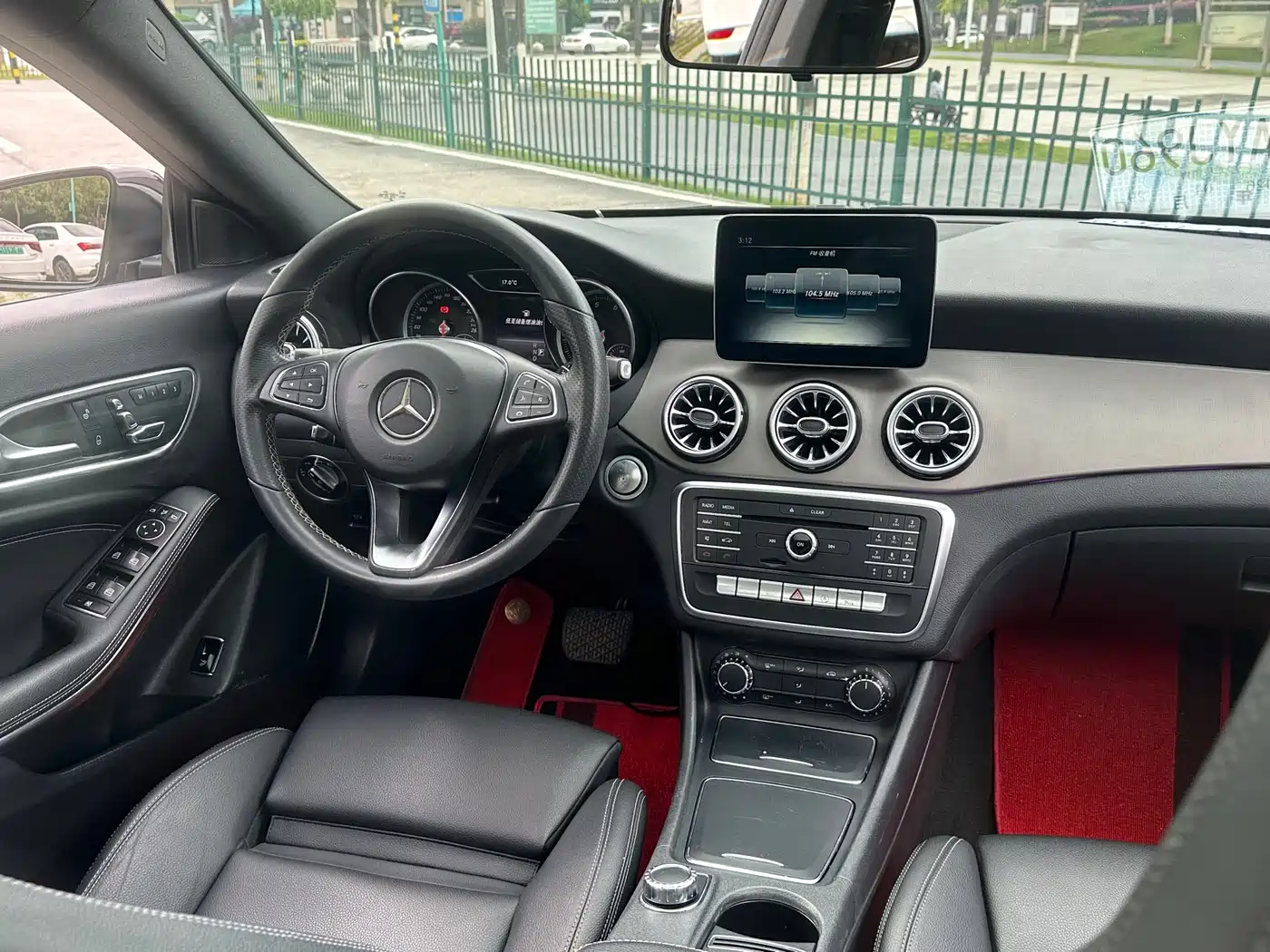 Mercedes-Benz CLA (Import) 2017 Facelift CLA 200 Style фото 28