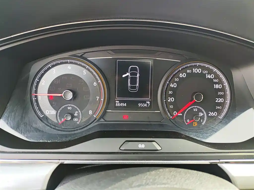 VOLKSWAGEN LINGDU