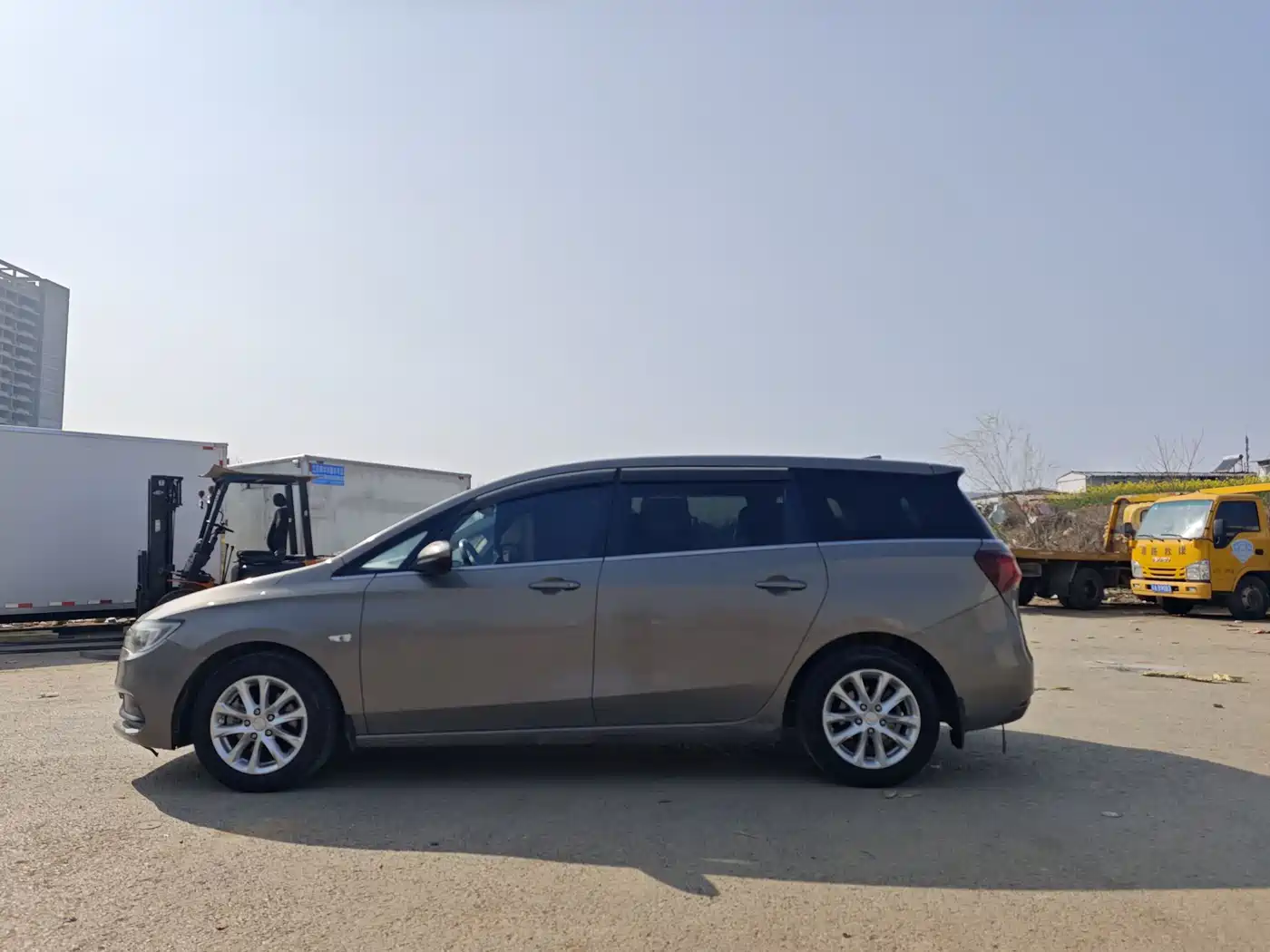 Buick GL6 2018 18T 6-Seater Elite фото 14