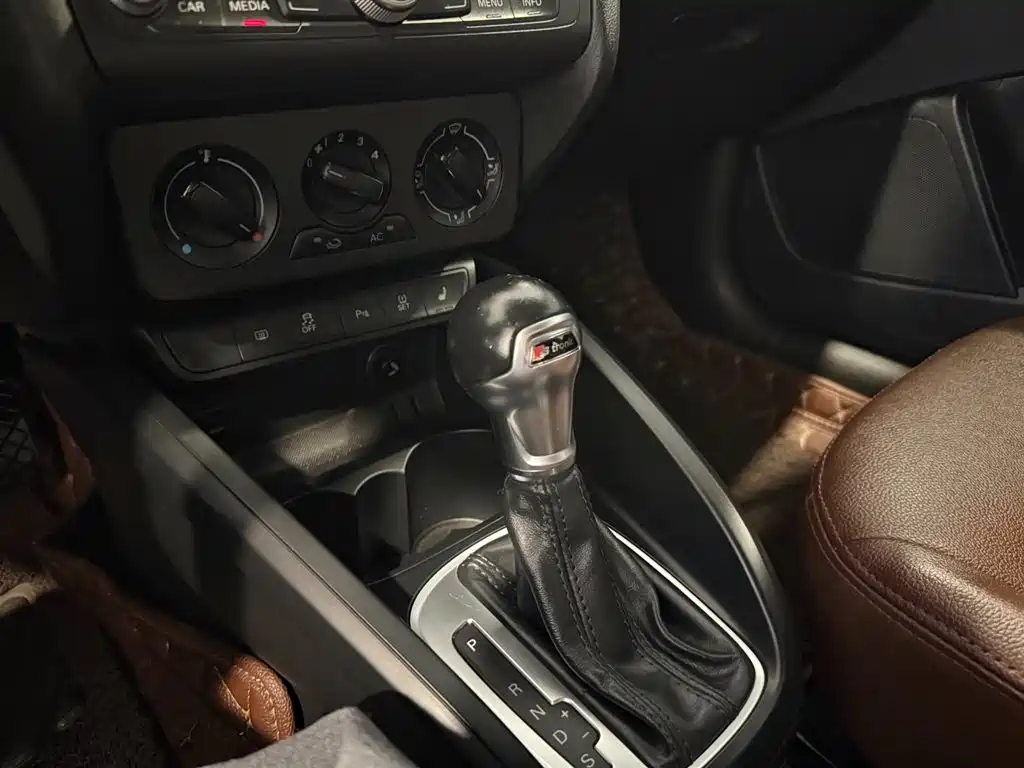 Audi A1 2014 30 TFSI Sportback Fashion фото 11