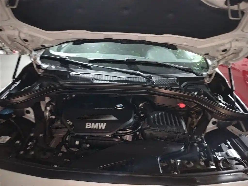 BMW 2 Series Touring 2018 218i Sport Line фото 17