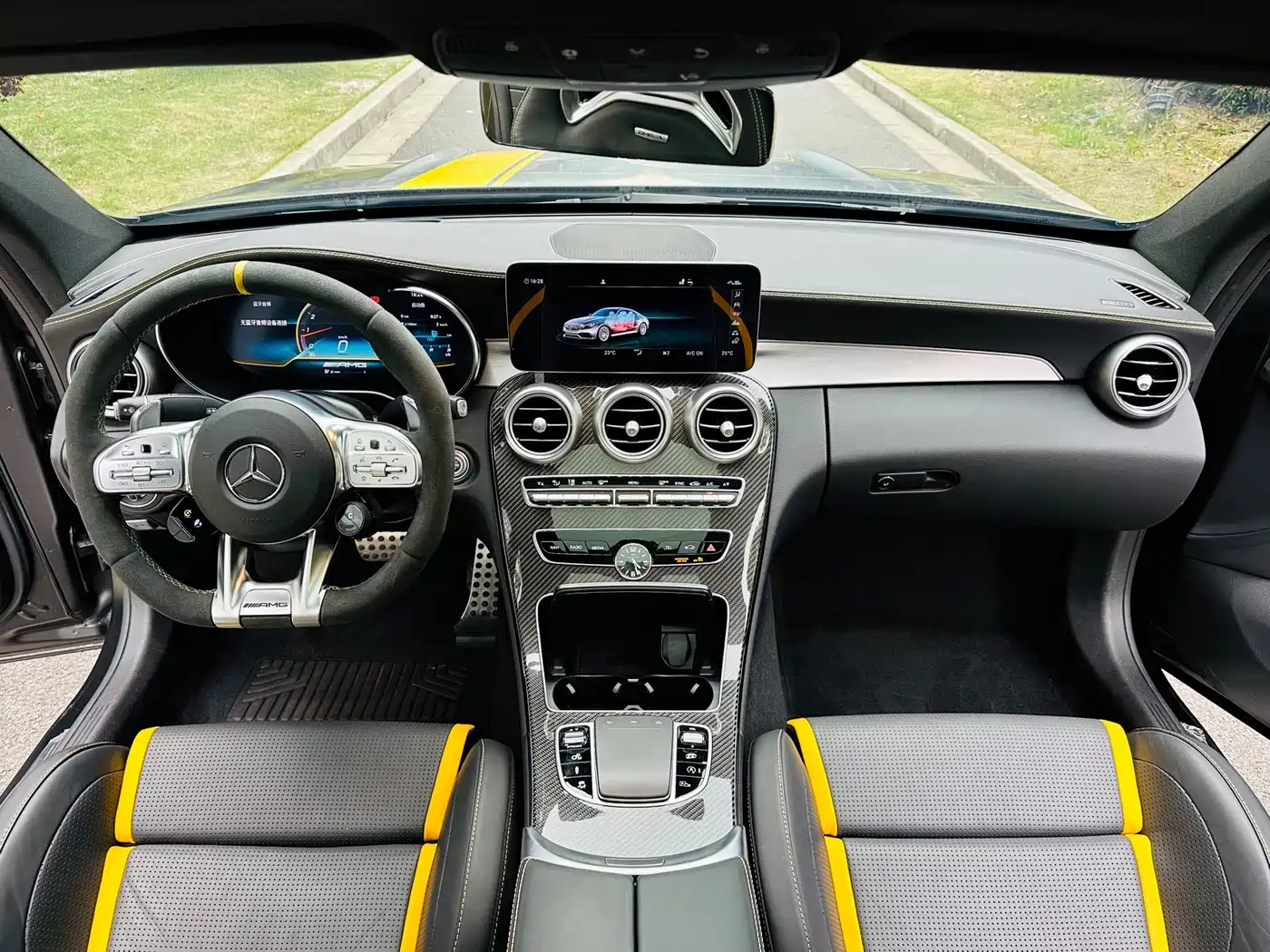 Mercedes-Benz C-Class AMG 2021 AMG C 63 Coupe Night Special Edition фото 16