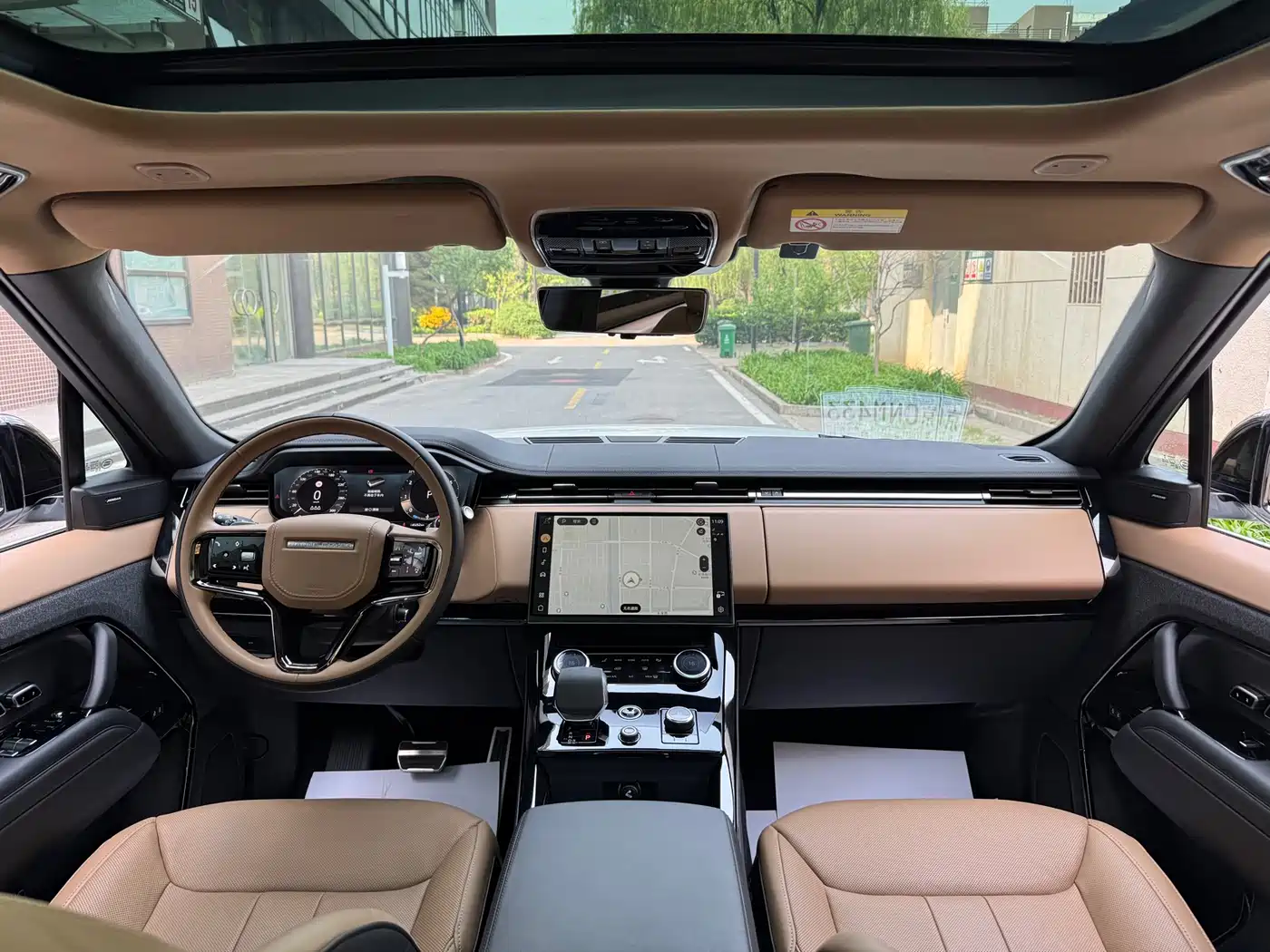 Land Rover Range Rover Sport 2023 400PS Dynamic SE фото 8