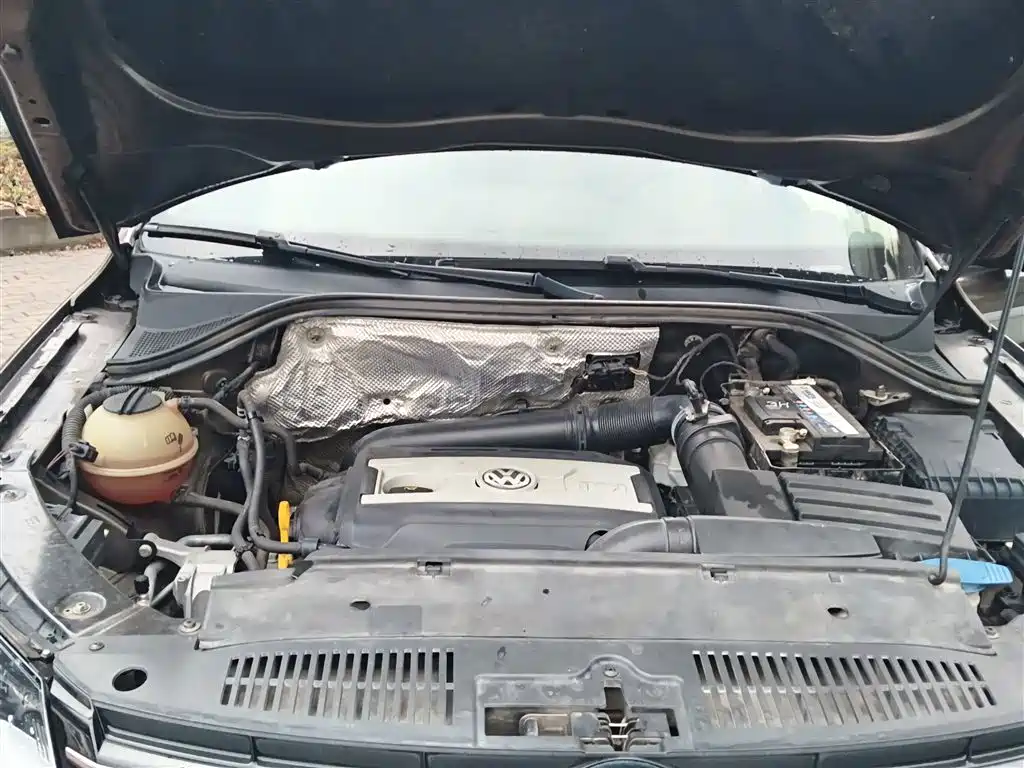 Volkswagen Tiguan 2015 1.8TSI Automatic 2WD Trendline фото 16