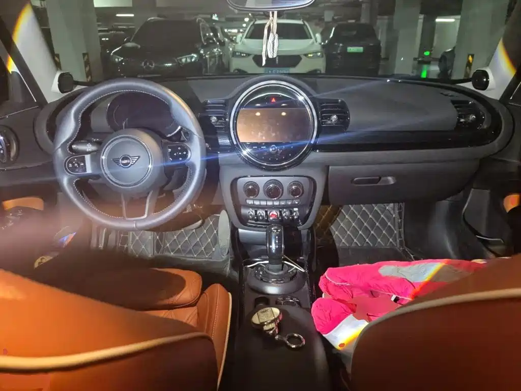 MINI CLUBMAN 2023 2023 Facelift 1.5T COOPER Connoisseur