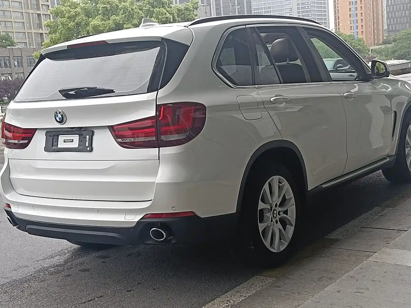 BMW X5 (Import) 2014 xDrive35i Leading фото 8