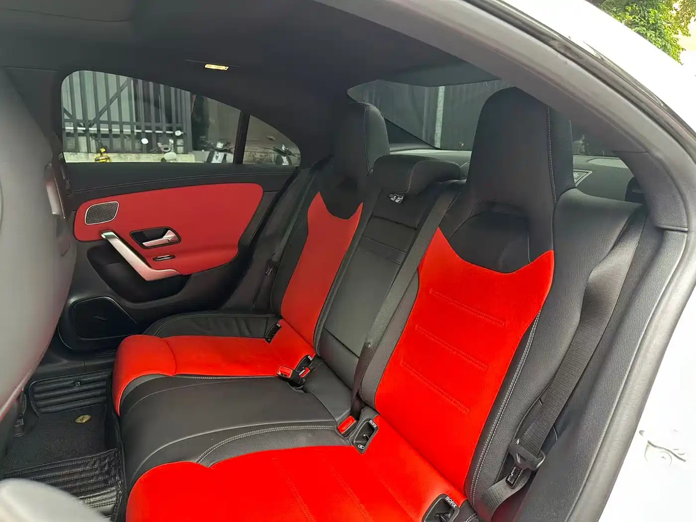 Mercedes-Benz CLA AMG 2024 AMG CLA 35 4MATIC фото 11