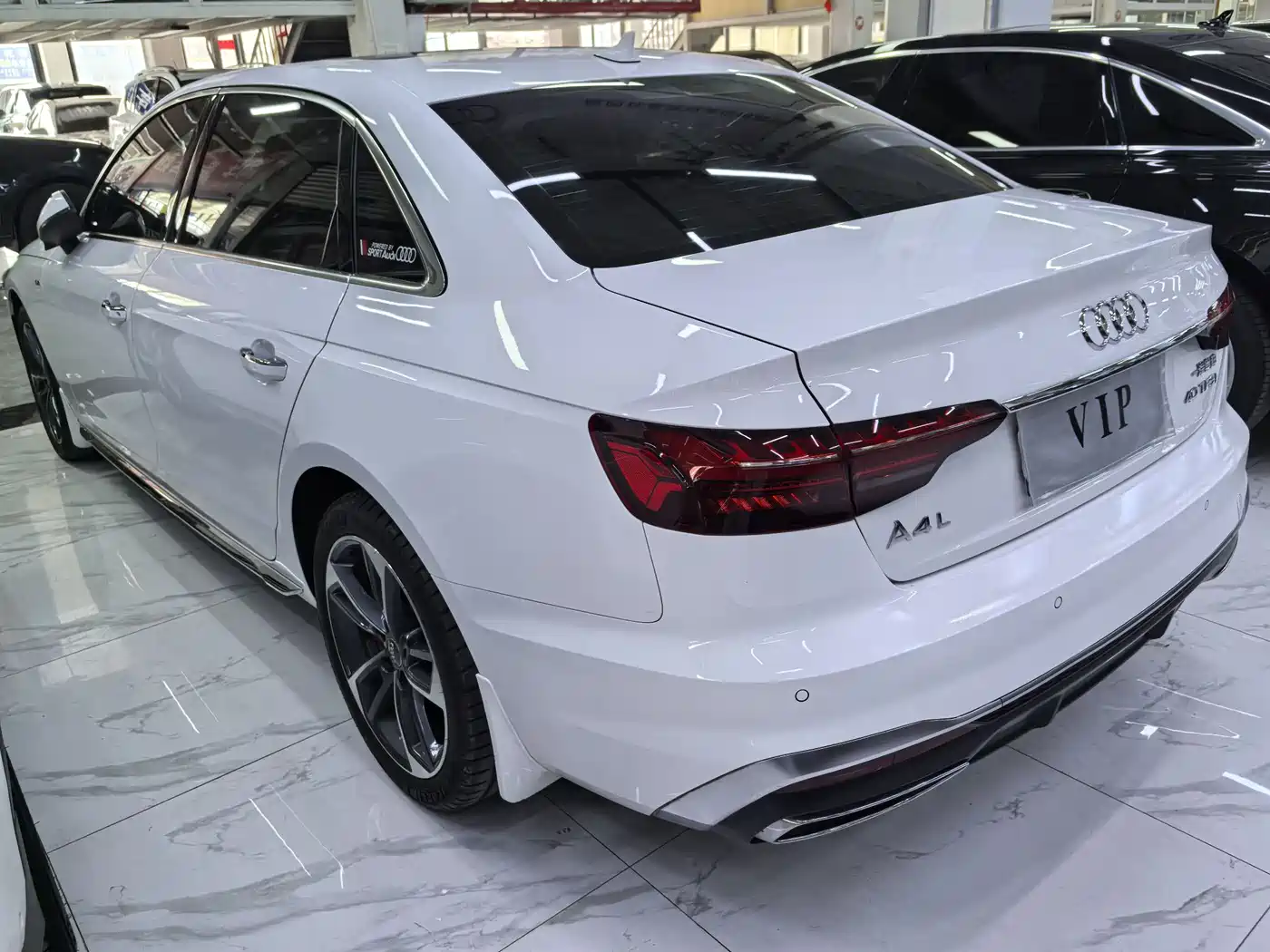 Audi A4L 2020 40 TFSI Fashion Dynamic Edition фото 4