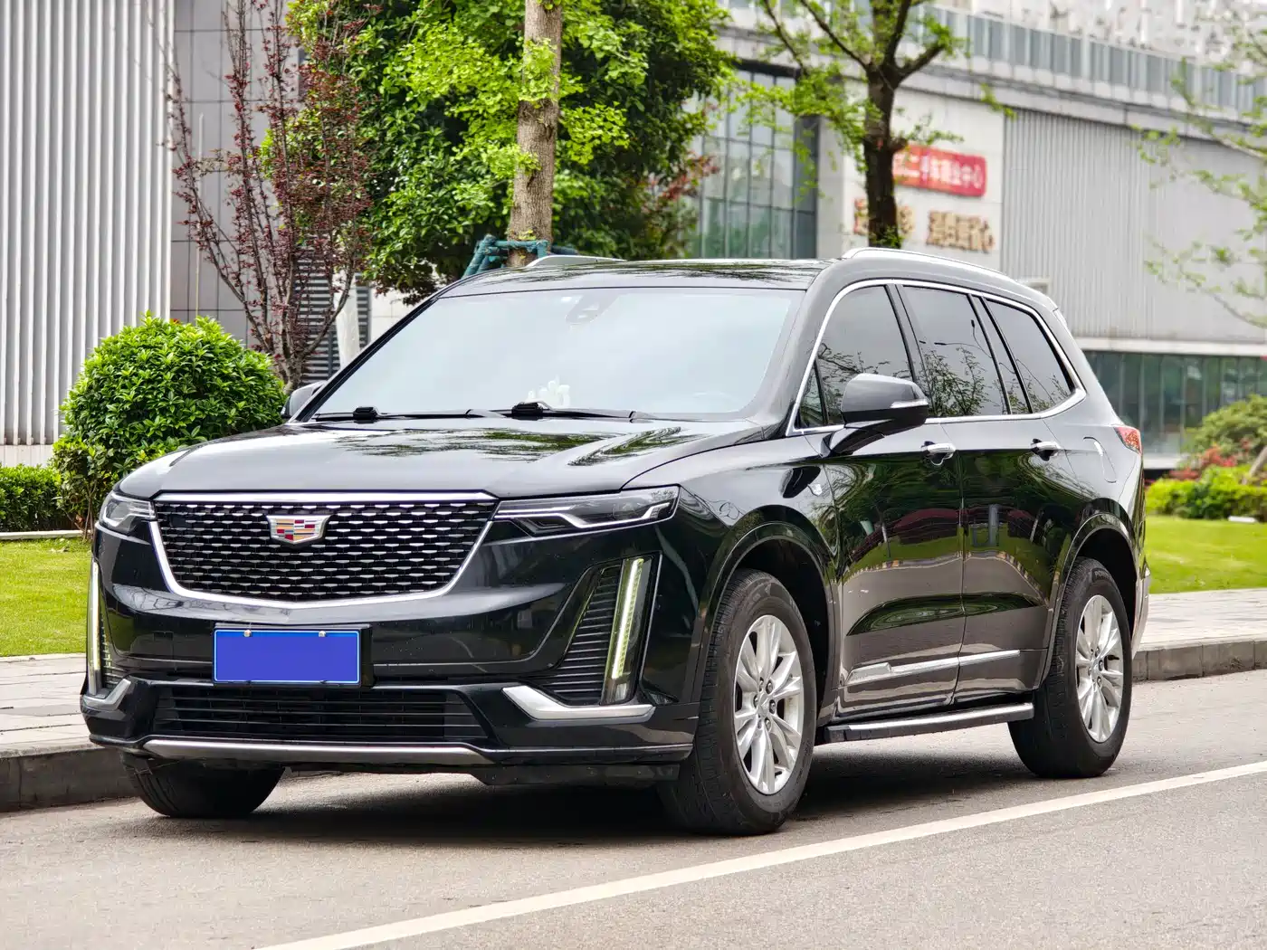 CADILLAC XT6