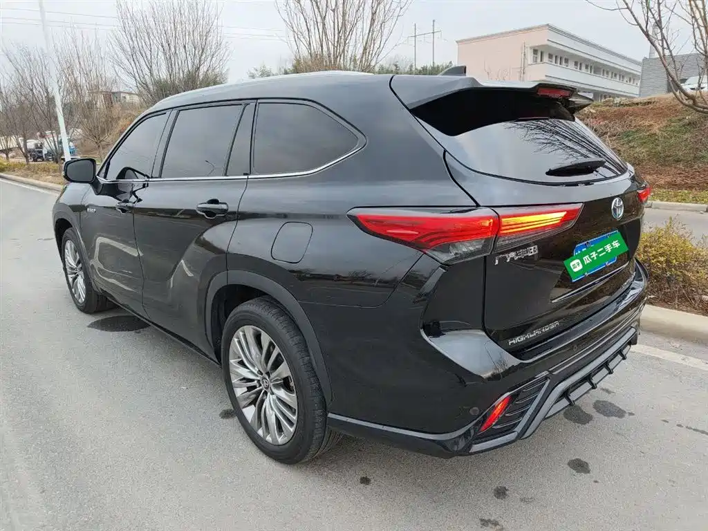 Toyota Highlander 2022 Dual Engine 2.5L 4WD Supreme Edition 7-Seater фото 23