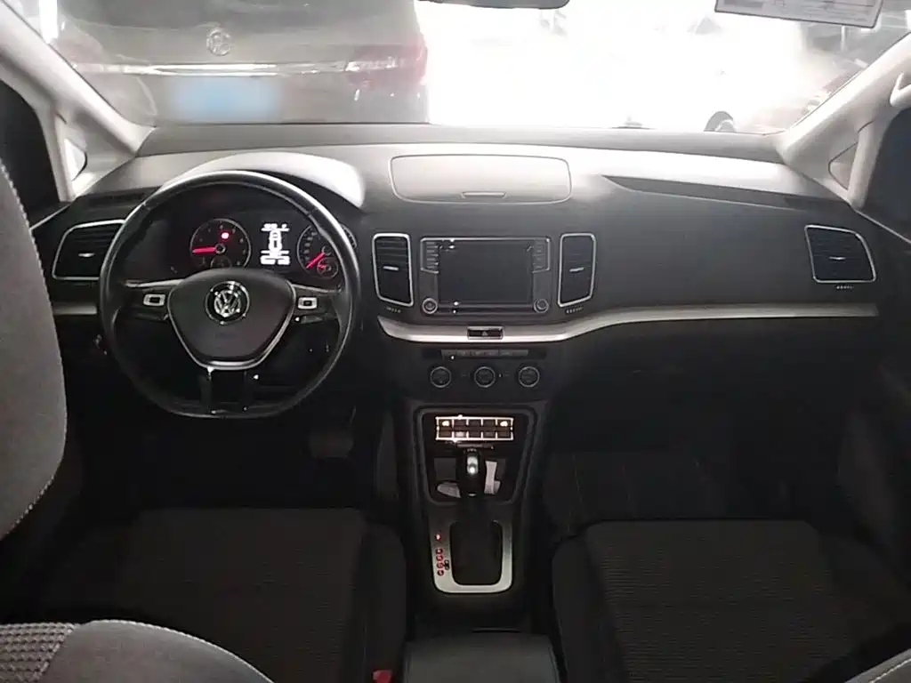 Volkswagen Sharan 2018 2018 380TSI Comfort 7-Seater