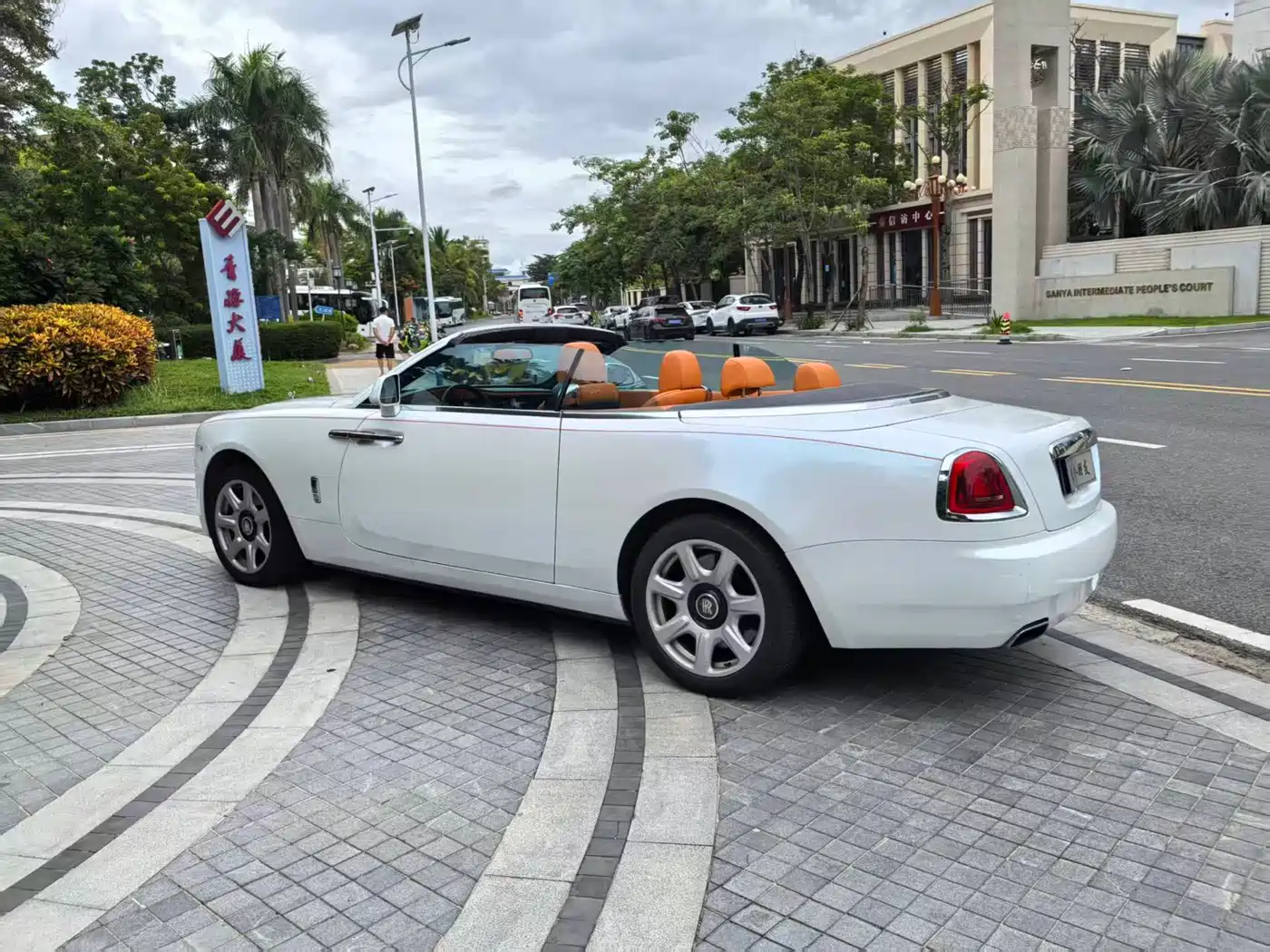 Rolls-Royce Dawn 2019 2015 6.6T Standard