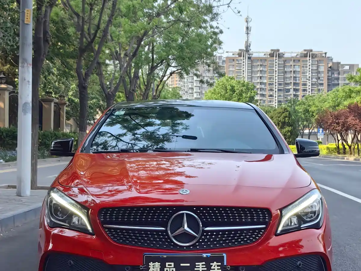 Mercedes-Benz CLA (Import) 2017 CLA 220 4MATIC фото 3