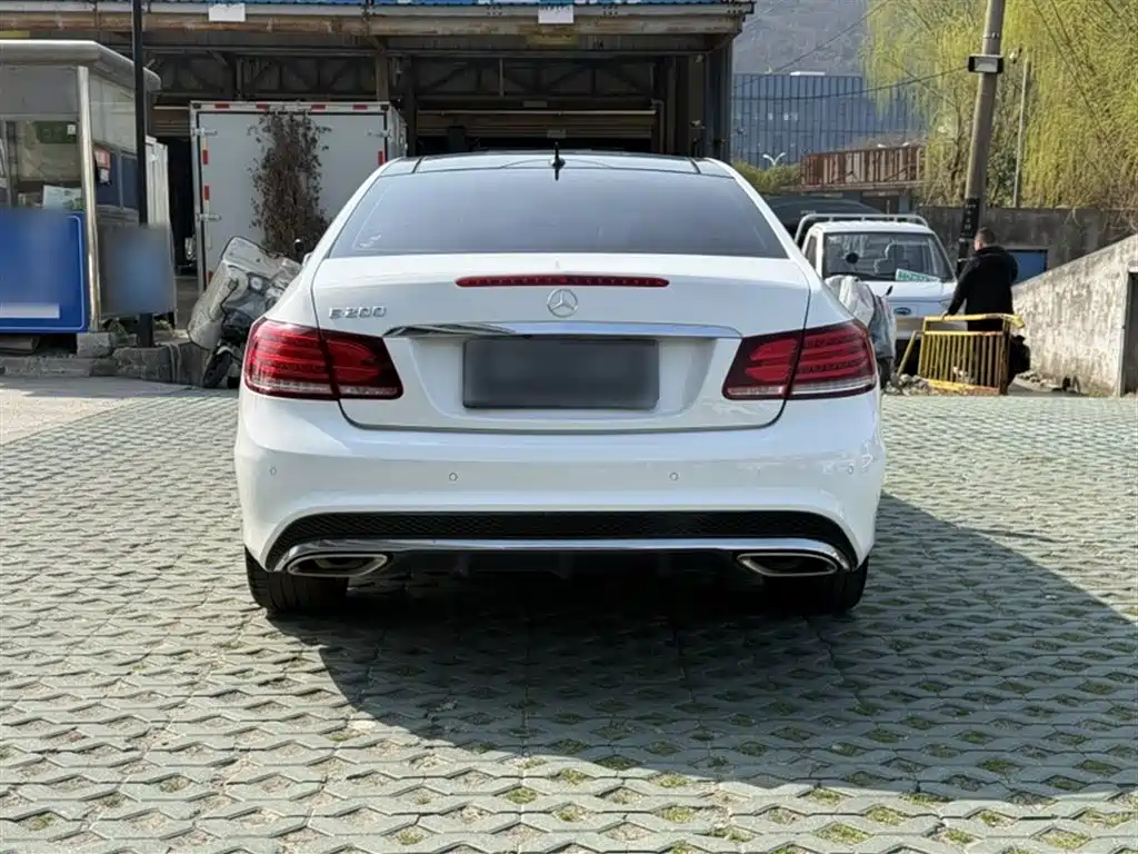 Mercedes-Benz E-Class (Import) 2014 E 200 Coupe фото 10