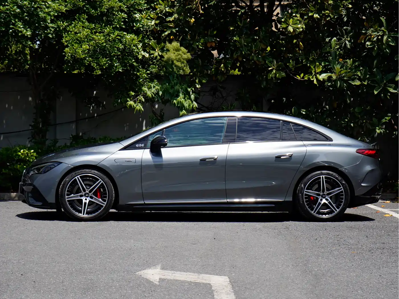 Mercedes-Benz EQE AMG 2023 AMG EQE 53 4MATIC+ фото 3