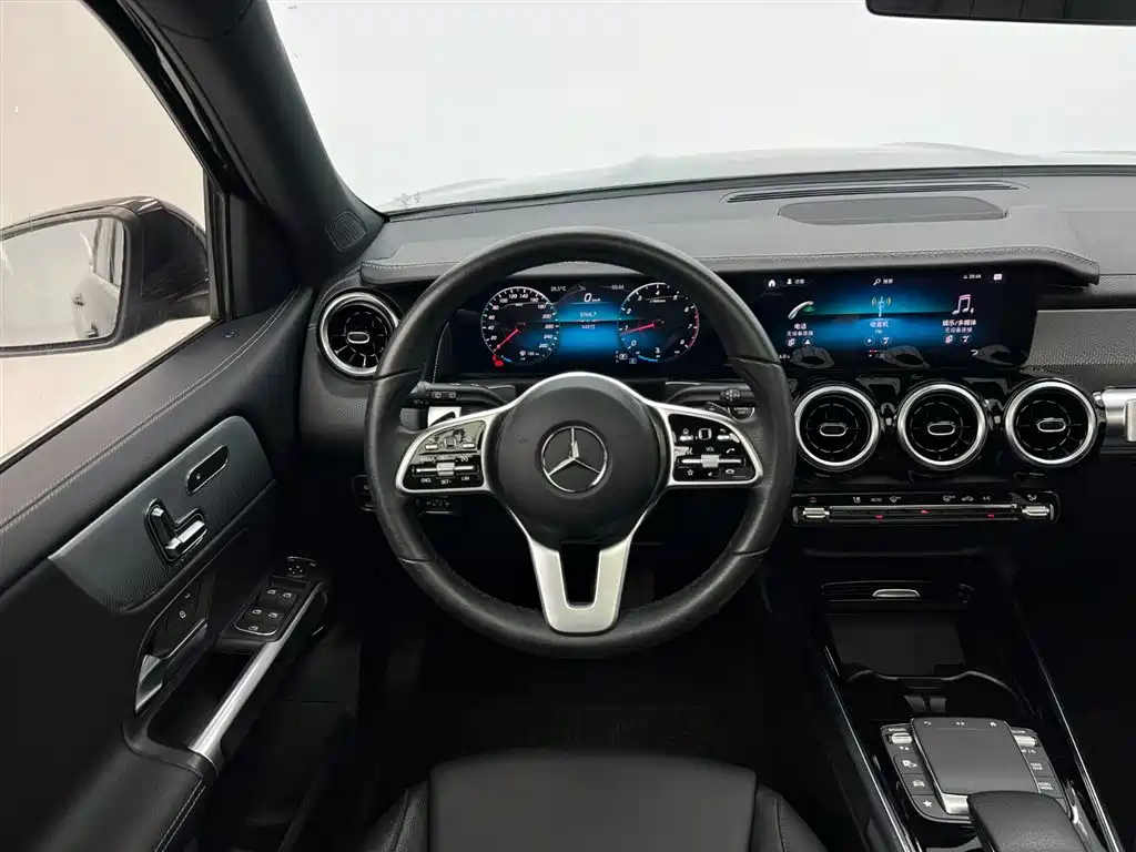 Mercedes-Benz GLB 2021 GLB 180 Dynamic фото 23