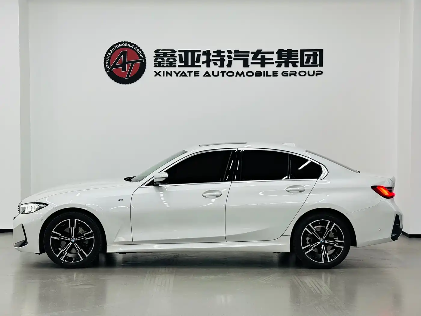 BMW 3 Series 2023 325i M Sport Package фото 4