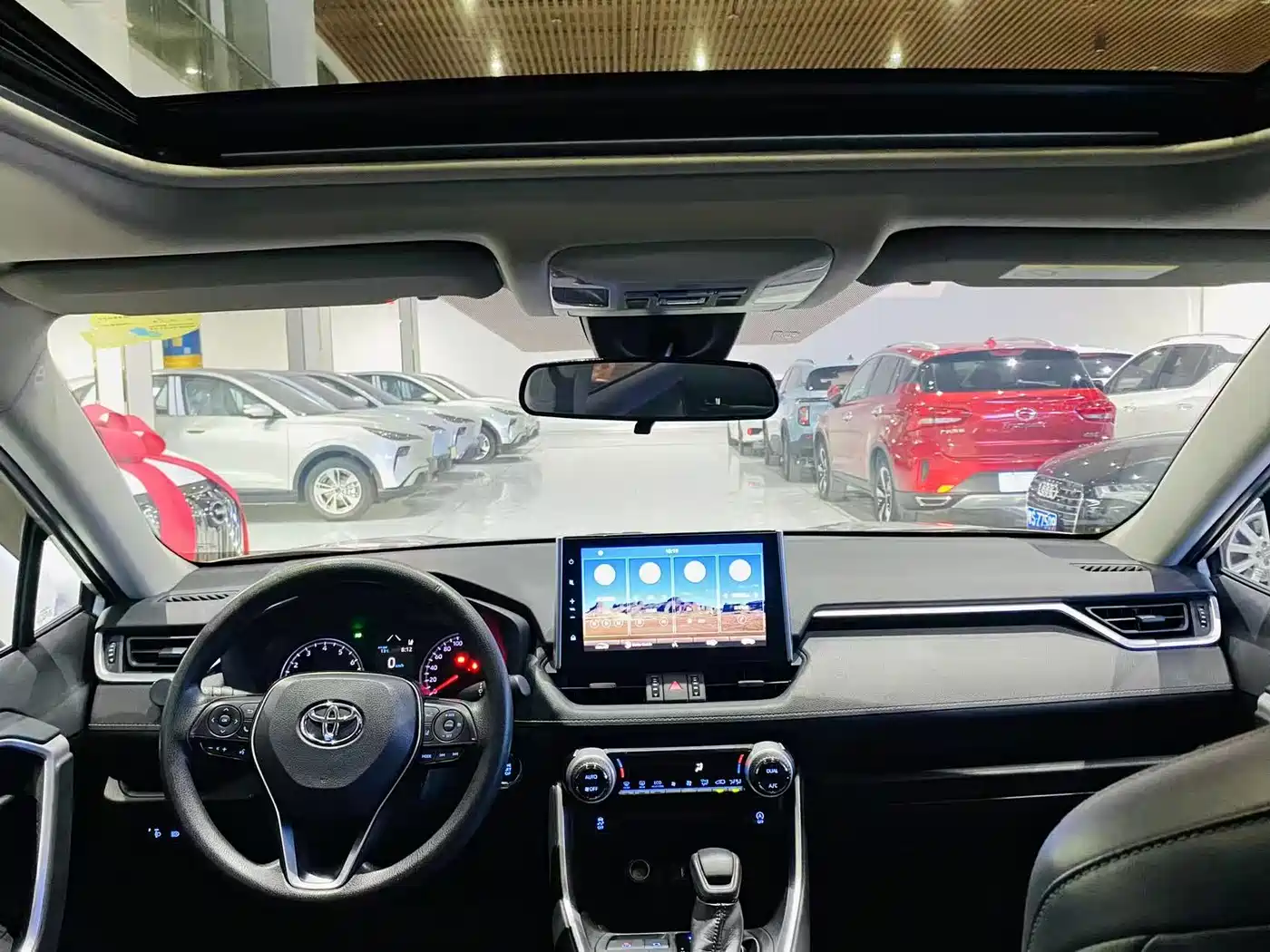 Toyota Wildlander 2021 2.0L CVT 2WD Luxury Edition фото 10