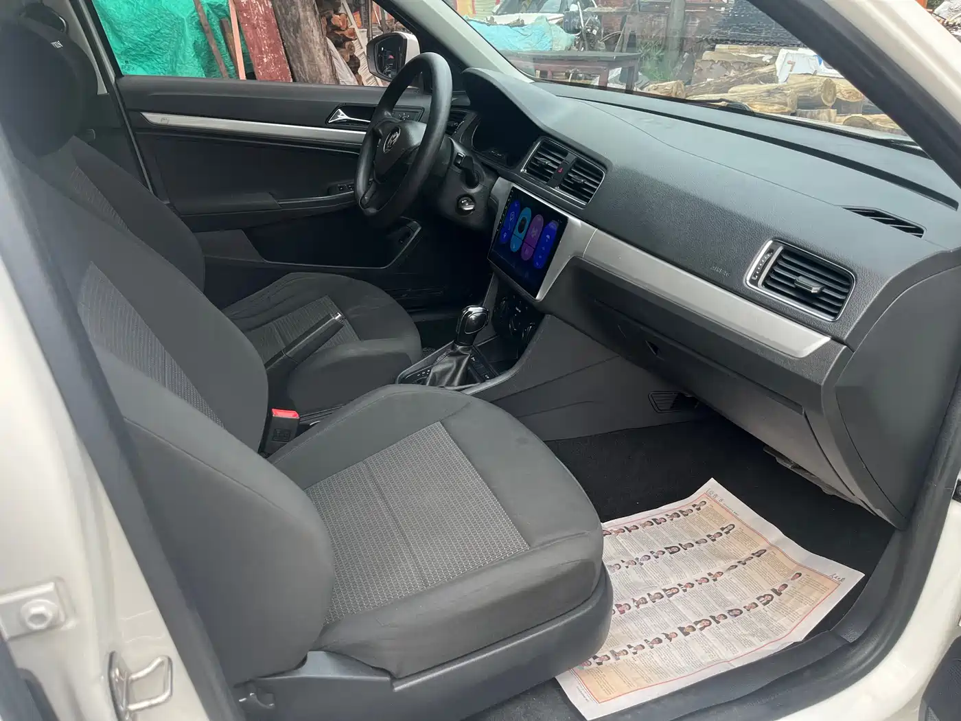 Volkswagen Lavida 2017 1.6L Automatic Trend Edition фото 7