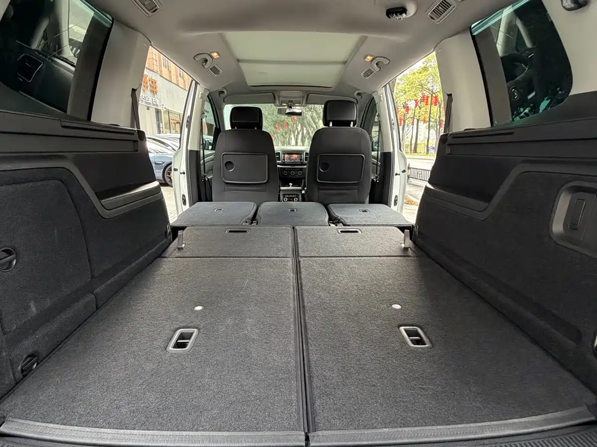 Volkswagen Sharan 2014 2.0TSI Standard фото 10