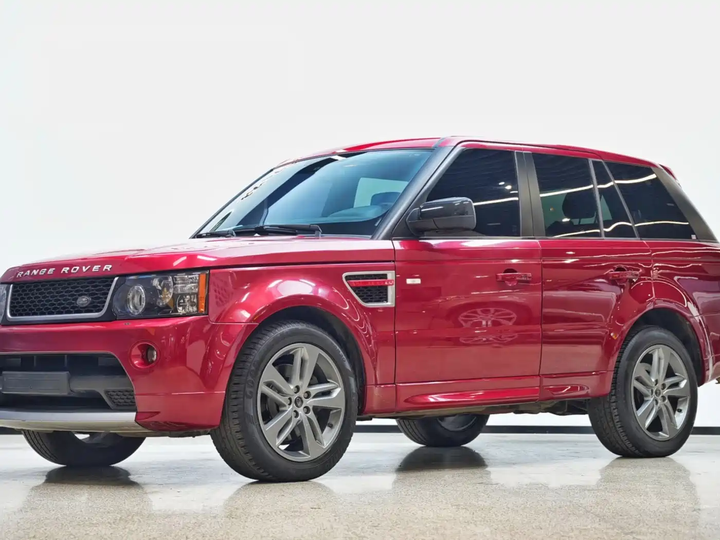 Land Rover Range Rover Sport 2013 5.0 NA V8 HSE Red Limited Edition
