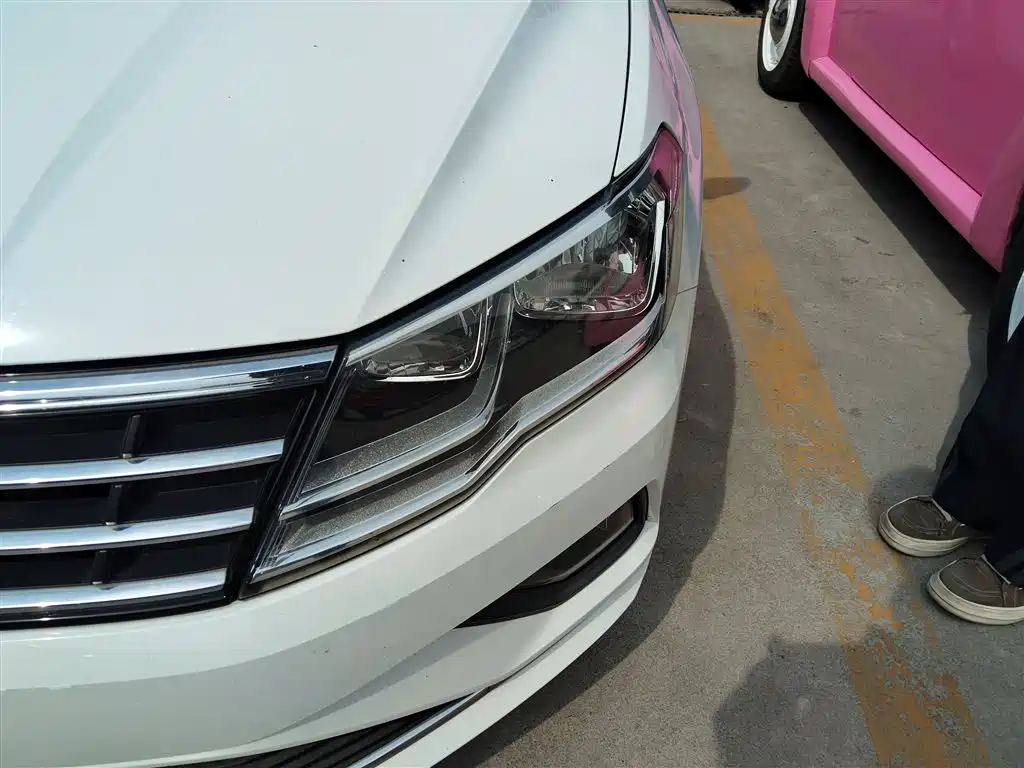 Volkswagen Jetta 2017 1.5L Automatic Comfort фото 18