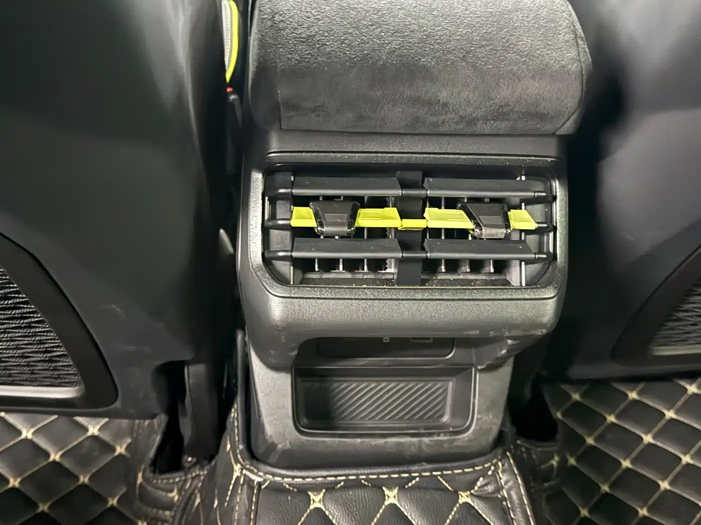 Lynk & Co 03 2023 03+ 2.0TD Automatic Performance Package фото 5