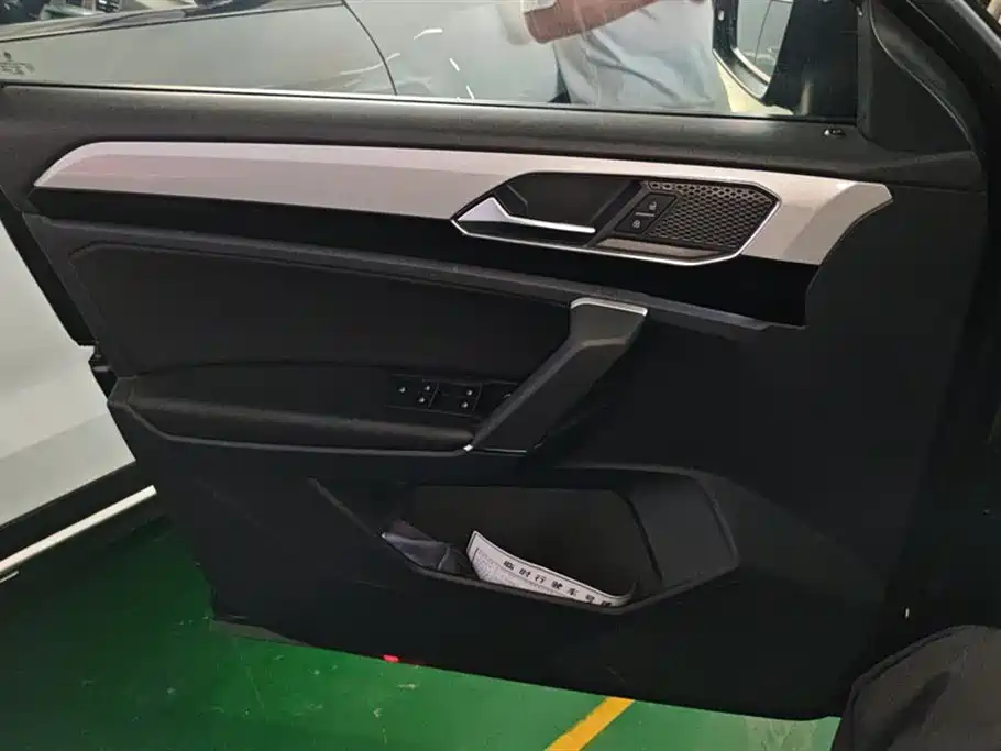 Volkswagen Tayron 2019 330TSI 2WD Luxury China V фото 7