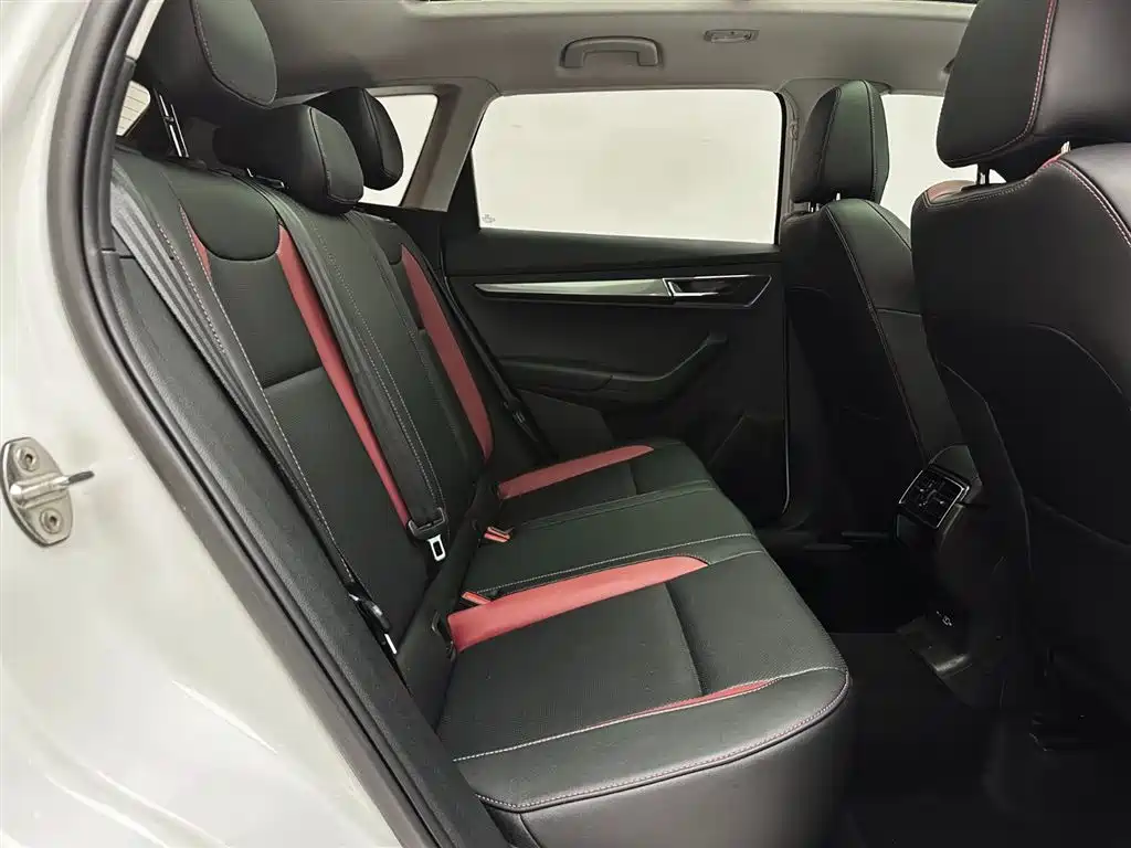 Škoda Karoq 2023 TSI280 Smart Edition фото 14