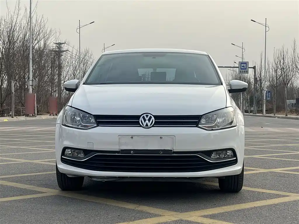 Volkswagen Polo 2016 1.6L Automatic Comfort фото 22
