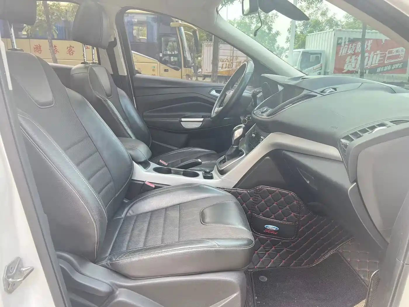 Фото 16 - Ford Kuga