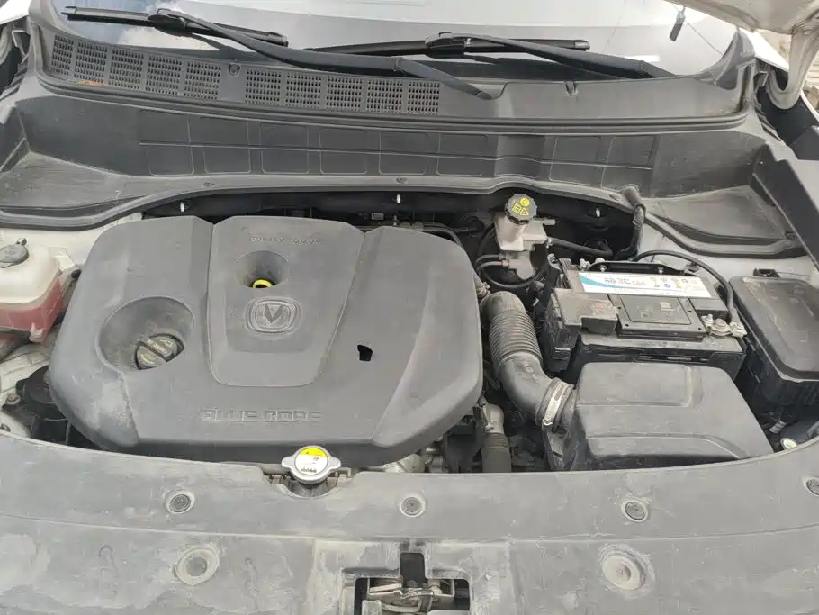 Changan CS35 PLUS 2018 2018 1.6L Manual Smooth Connect China V