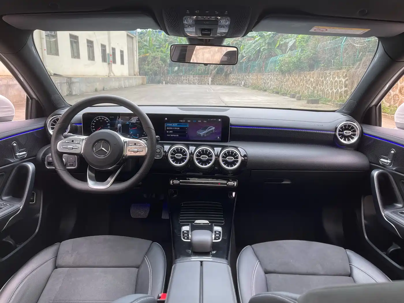 Mercedes-Benz A-Class 2020 A 200 L Sport Sedan фото 5