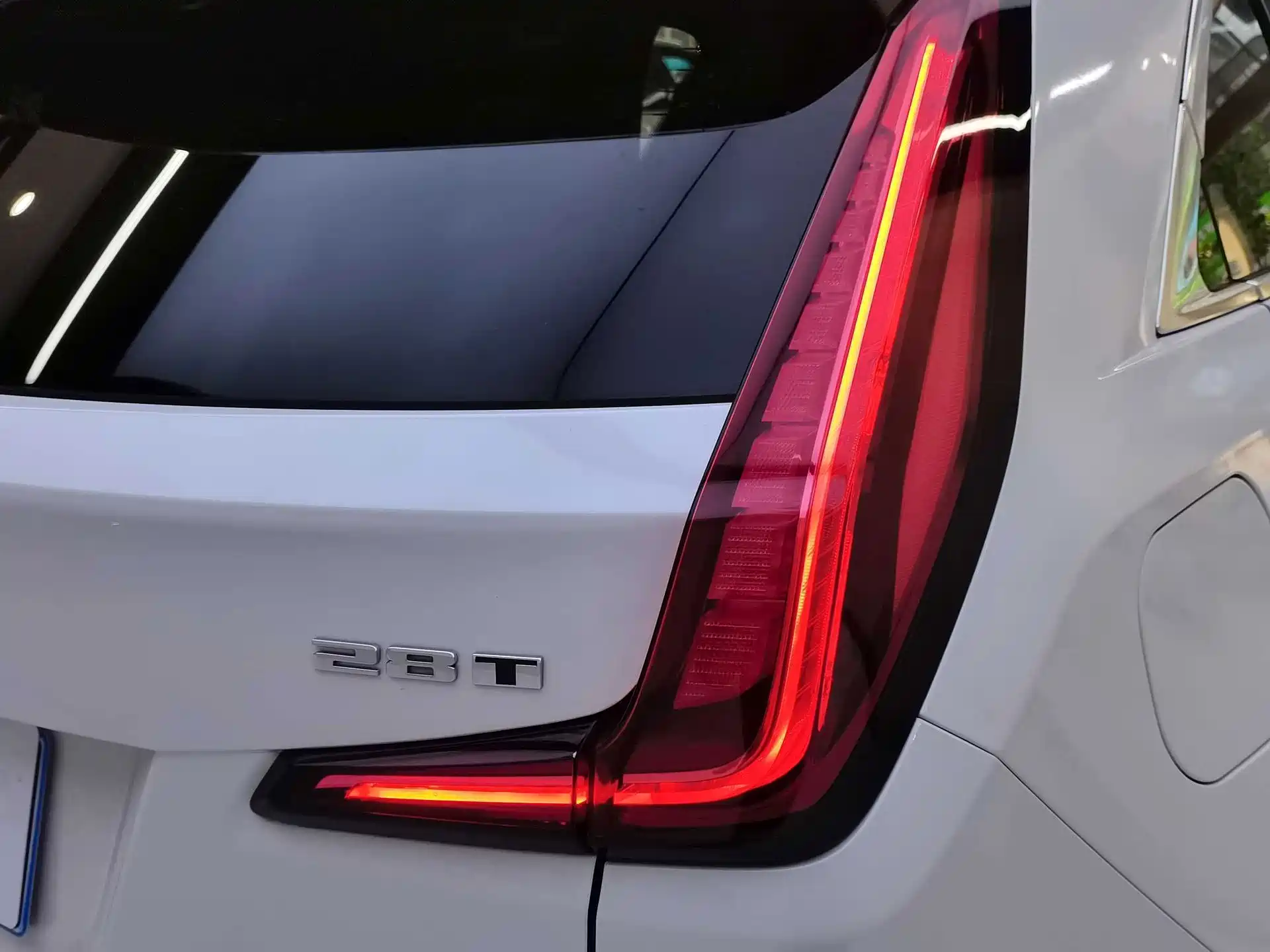 Photo 17 - Cadillac XT4