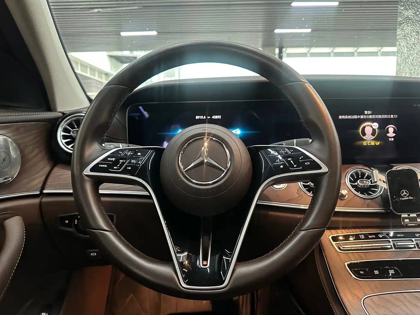 Mercedes-Benz E-Class 2023 E 300 L Fashion фото 12