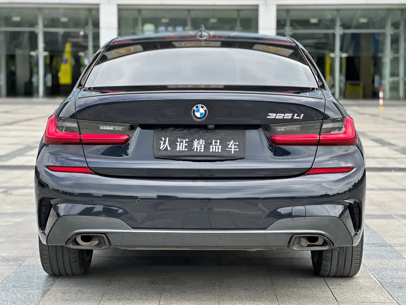 BMW 3 Series 2022 325Li M Sport Shadow Edition фото 4